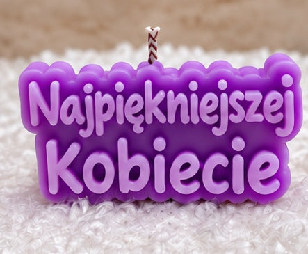 Świeca ozdobna Najpiękniejszej Kobiecie — ręcznie wykonana forma z wosku.