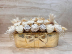 Flower Box Rose Velvet z kwiatów z wosku w złotej ceramice z ozdobną kokardą