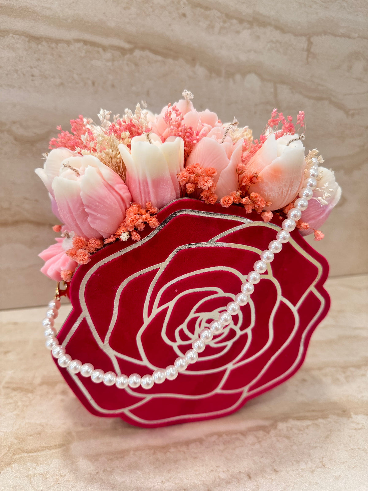 Flower Box Rose Velvet w pudełku Róża z kwiatami z wosku – widok boczny